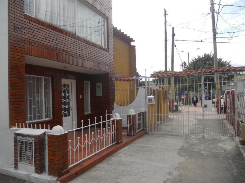 Cod. VBPRE11027 Casa En Venta En Bogota Multifamiliar Carimagua
