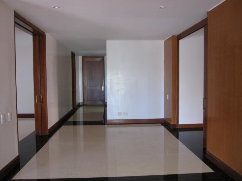 Cod. VBPRE6835 Apartamento En Venta En Bogota MontearroyoUsaquén