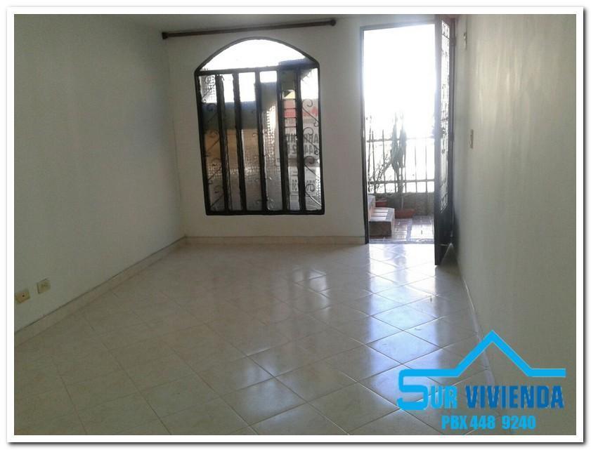 SE ARRIENDA APARTAMENTO EN