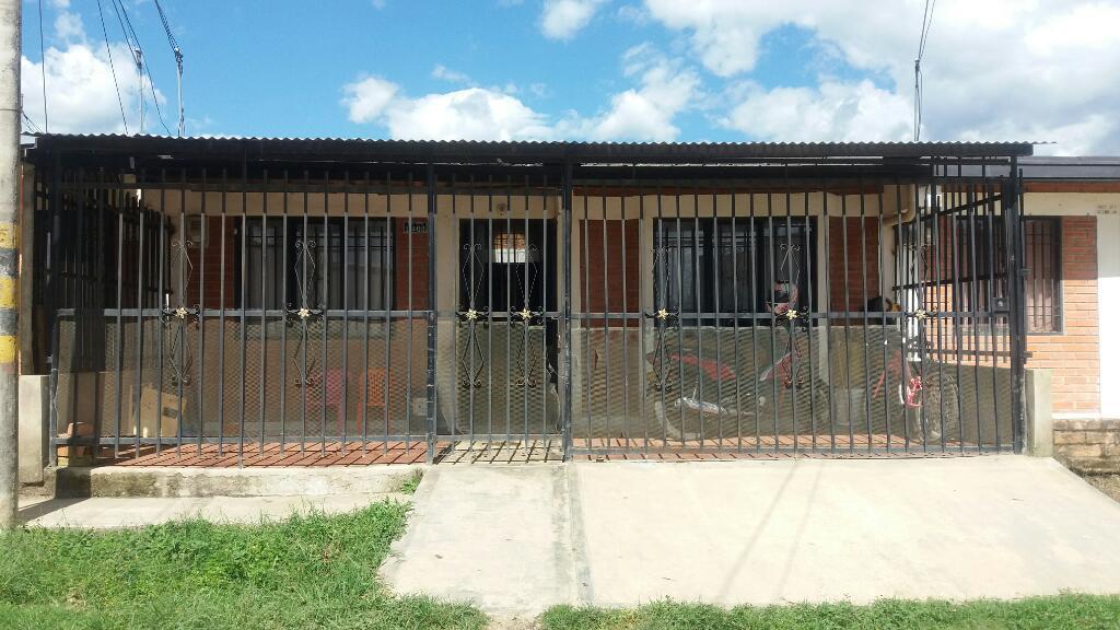 Se Vende Hermosa Casa Informes 318319285