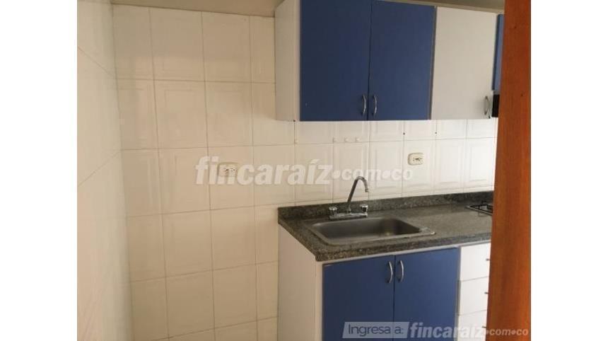 APARTAMENTO EN ARRIENDO