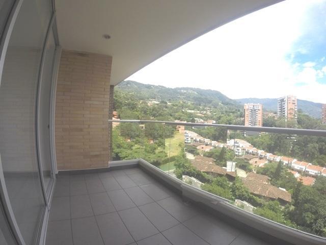Apartamento en Venta Medellín Poblado La intermedia.2072