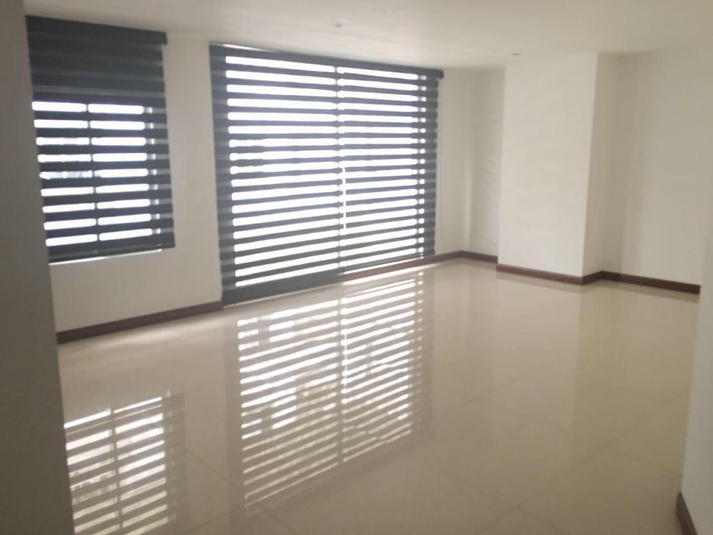 Se vende apartamento en  Pinares wasi_310183 raiz2inmobiliaria