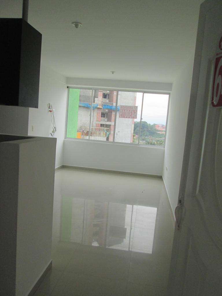 ARRIENDO APARTAMENTO EN PROVENZA EDIFICIO AZALIA