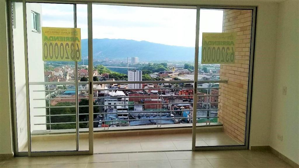 ARRIENDO APARTAMENTO NUEVO SOTOMAYOR IRAZU AMPLIO