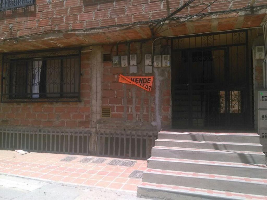 VENDO APARTAMENTO EN MANO AMIGA , CERCA AL TRAPICHE