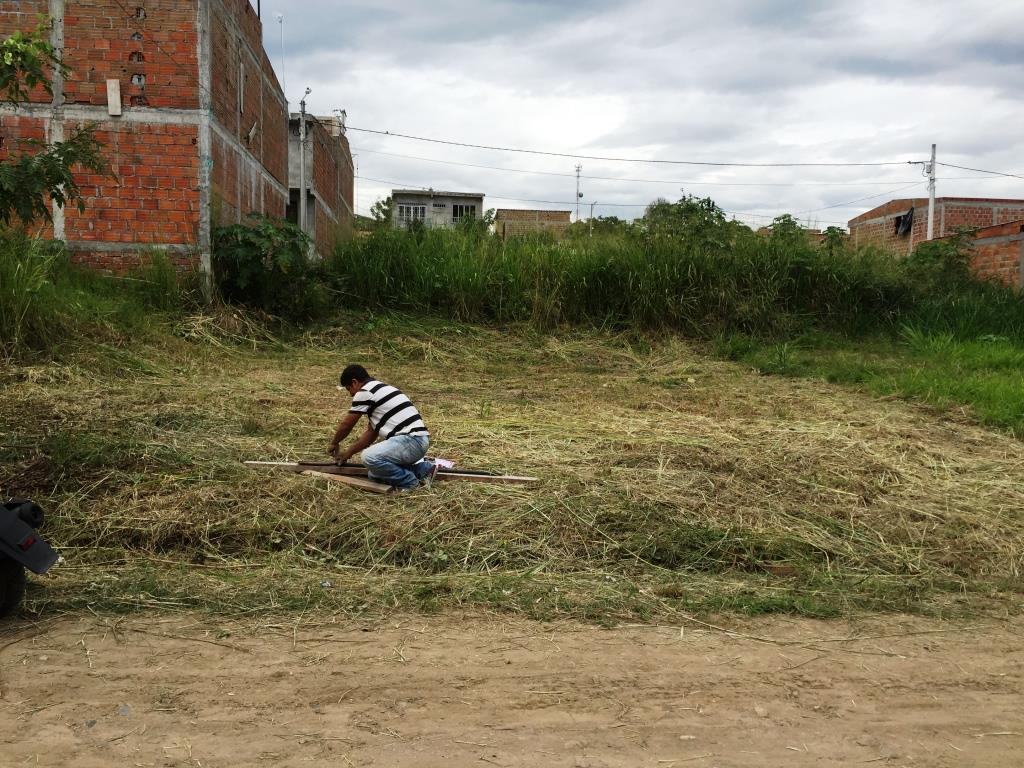 VENDO LOTE ESQUINERO URBANO DE 10m X10m EN EL MUNICIPIO DE GARZÓN...BUEN SECTOR